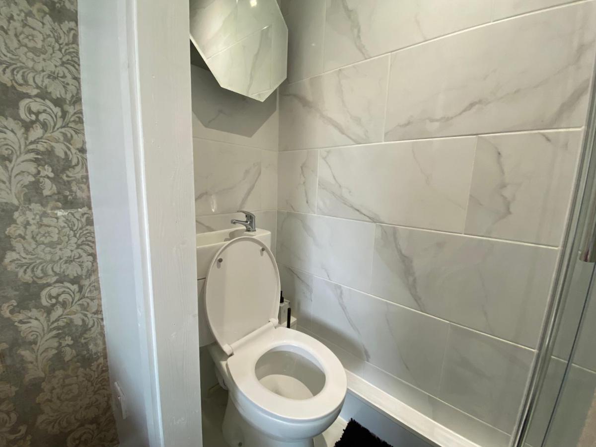 Host & Stay - Cotman Close Milton Keynes Exteriör bild
